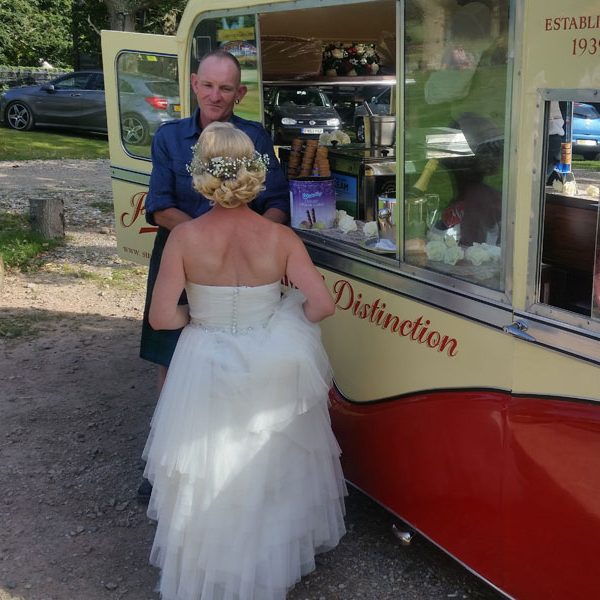 Sussex Vintage Ices hired for a wedding celebration